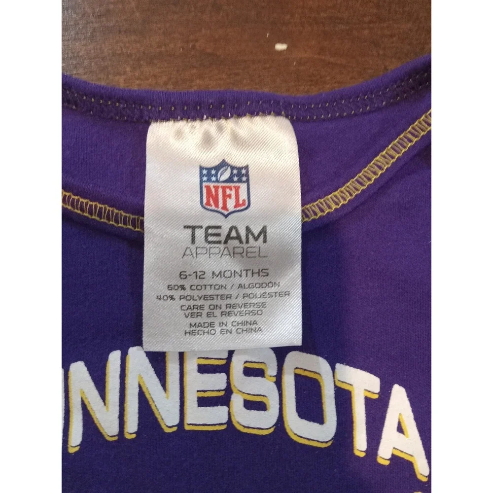 NFL Minnesota Vikings Baby Bodysuit Purple 6-12 Months Short Sleeve  Creeper